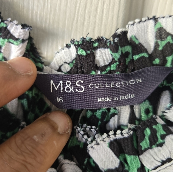 Mark & Spencer Green Floral Long Sleeve Tie Neck Blouse 16 ButtonUp Boho Ruffle - Picture 5 of 13